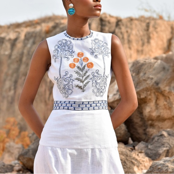 Olga Lucia Cortes White Sleeveless Floral Embroidered Maxi Dress NWT Size XS - Picture 3 of 9